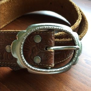 Brown old navy leather belt, size medium